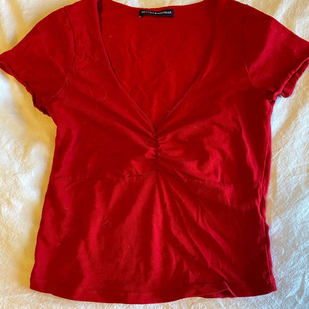 Red cropped tee